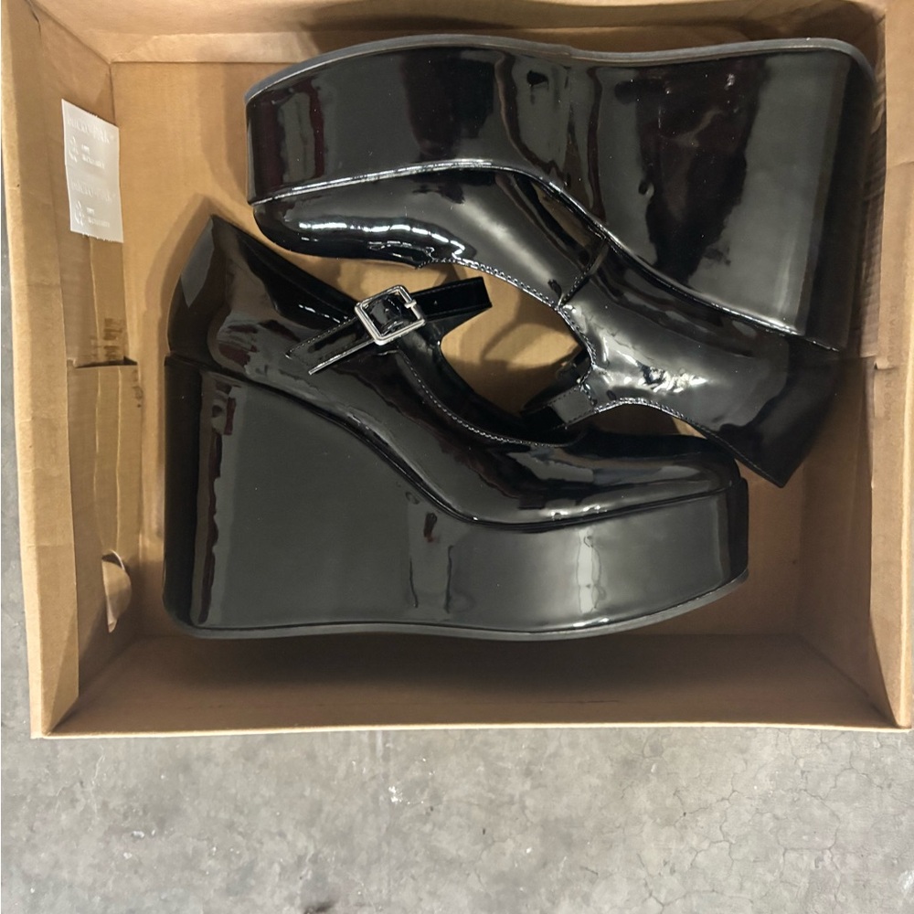 Steve Madden Wedges